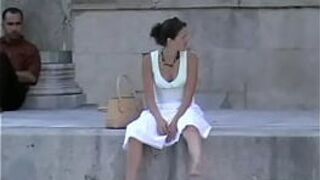 ветер взрывает белую юбку - порно видео