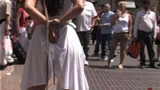 Общественное рабство - порно видео