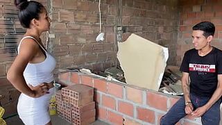 Я впервые трахаю вкусную задницу моего босса - порно видео