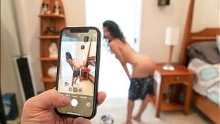 Лучший отпуск с моей сводной сестрой Харли Хейз - порно видео