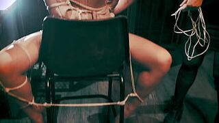 податливая подруга шибари сессия - порно видео