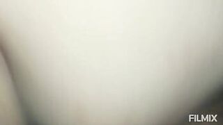 Друг ест меня на четвереньках. - порно видео