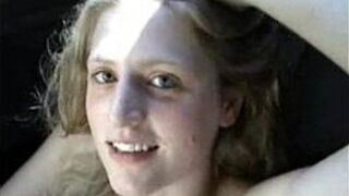 Немецкая пара в машине в любительском видео - порно видео