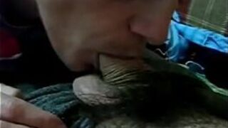 Сосала уродливая старая ведьма - порно видео