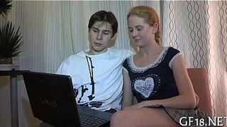 Просто смотри на ее игру - порно видео