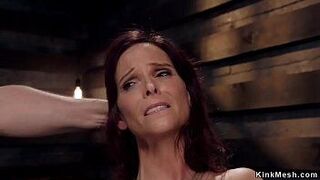 Милфу с огромными сиськами в бдсм отшпилили в анал - порно видео