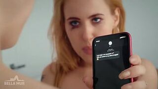 Лучшая подруга превратилась в любовницу-лесбиянку (Белла Мур, Юкки Эми) - порно видео