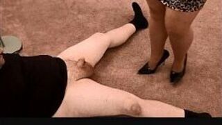 У тебя есть все, что нужно, чтобы быть моим рабом? - порно видео